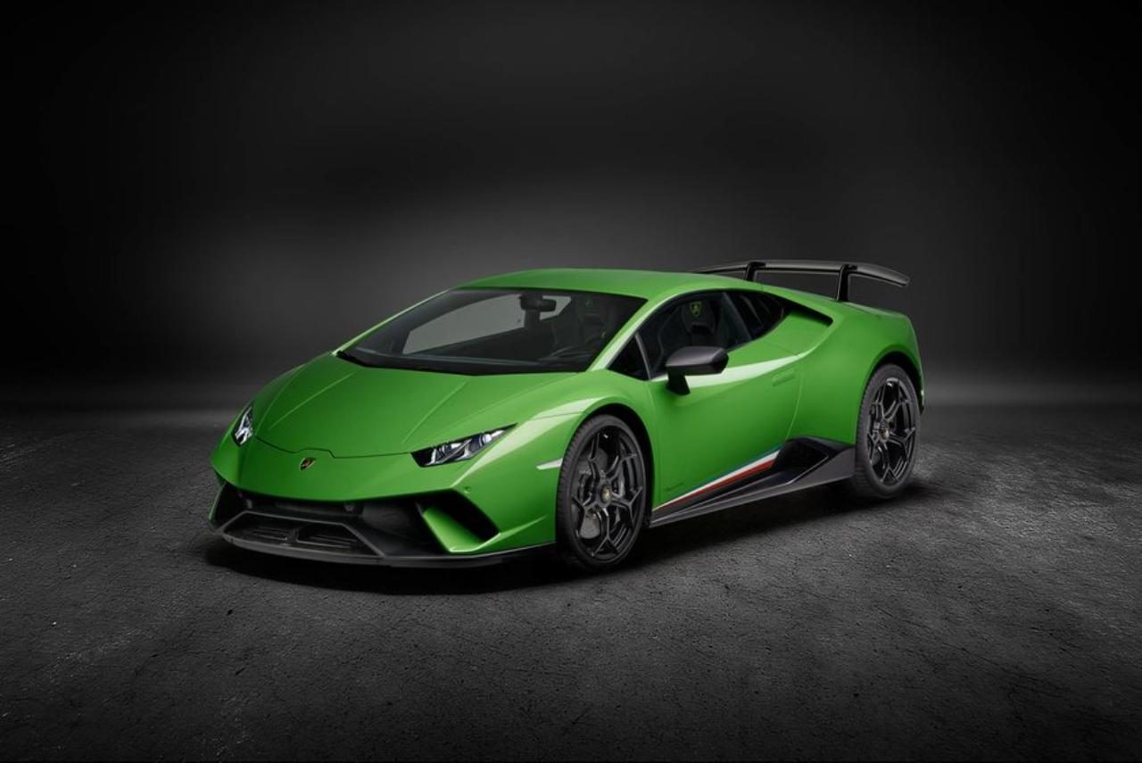 2018-Lamborghini-Huracan-Performante-226