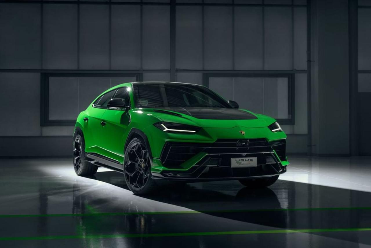 2023-lamborghini-urus-performante-105-1660937415